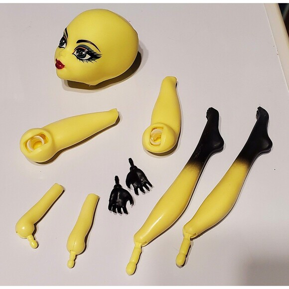 Mattel Monster High CAM Create A Monster Bee Girl Parts - Picture 2 of 4